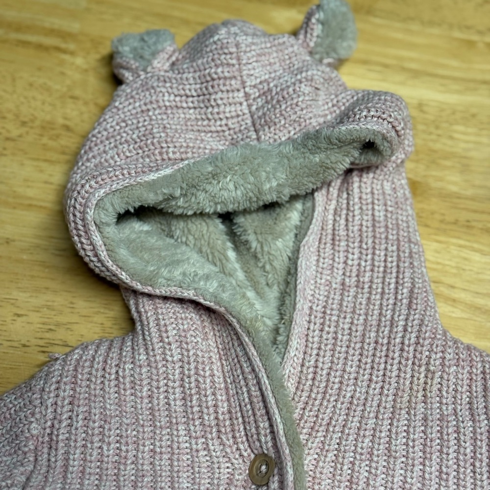 Baby Gap 6-12 mo pink jacket - Picture 2 of 6
